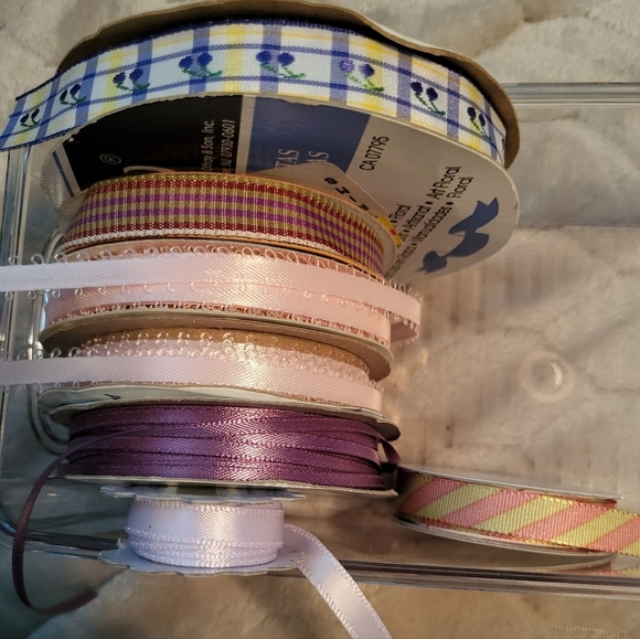 🩷 3/$15 20 Patterned Pieces Cardstock (8.5×11) & 7 Coordinating Ribbon Spools - Picture 5 of 5